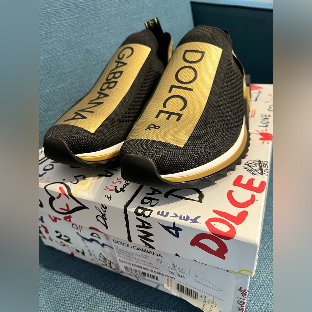 Dolce & Gabbana Sneakers. Size 11 . Black and Gold